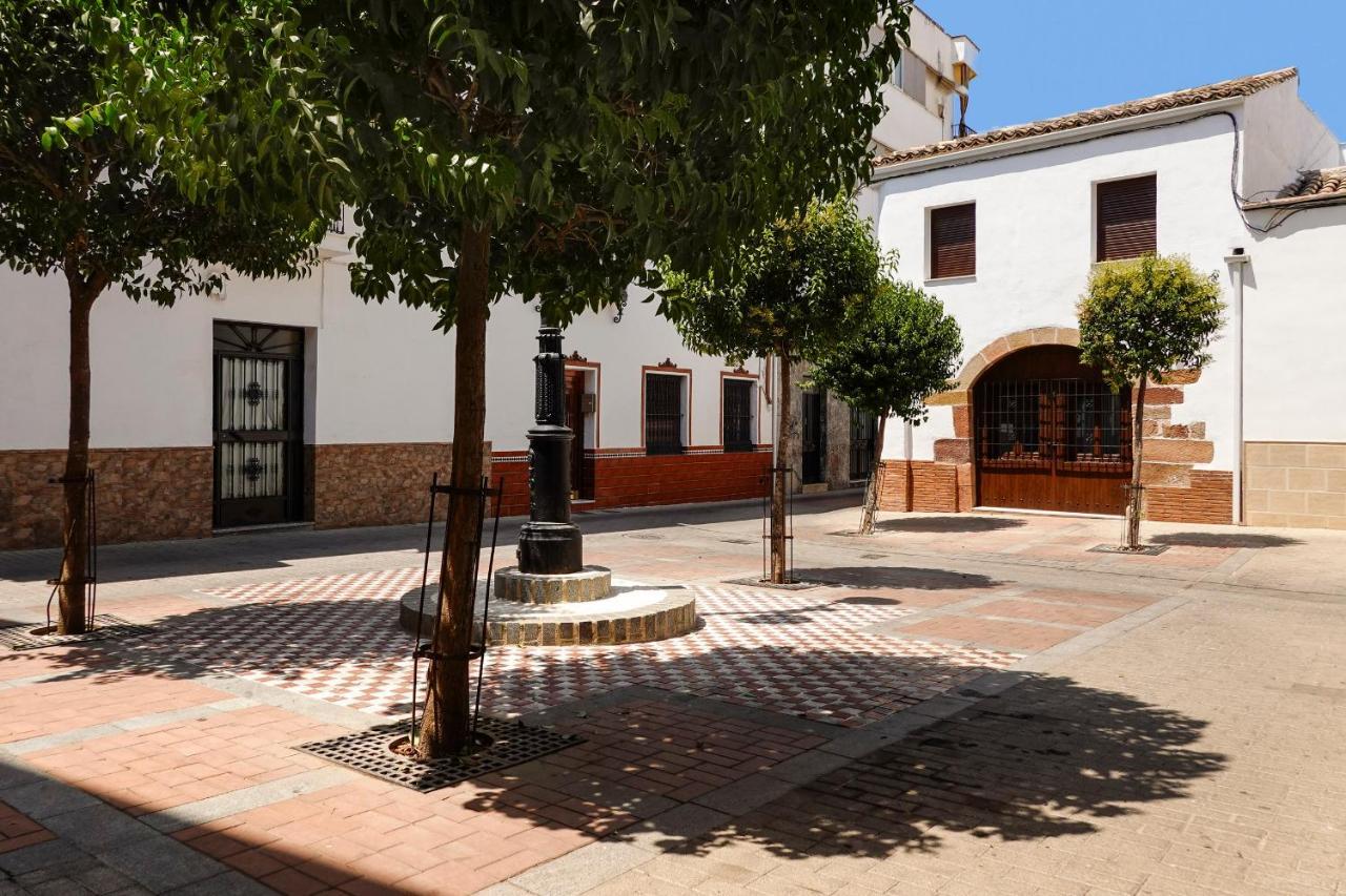 Quivir Apartamentos Deluxe Casa Del Arco Andujar Exterior photo